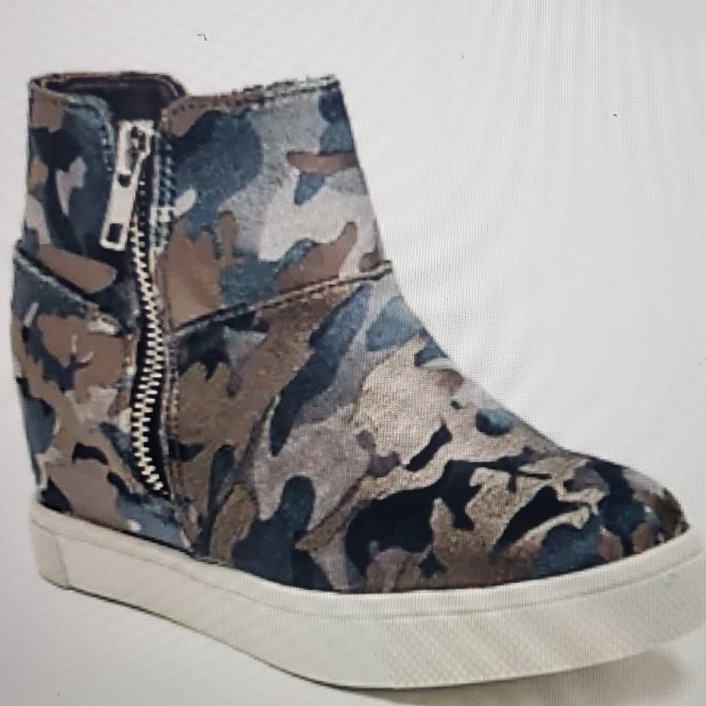 Steve Madden Girls JWEDGIE Metallic Sneaker Size 2